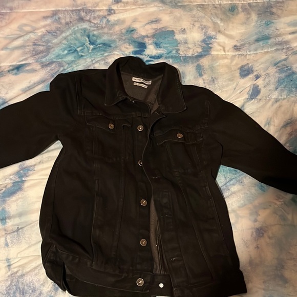 Selling my jacket - Picture 1 of 1